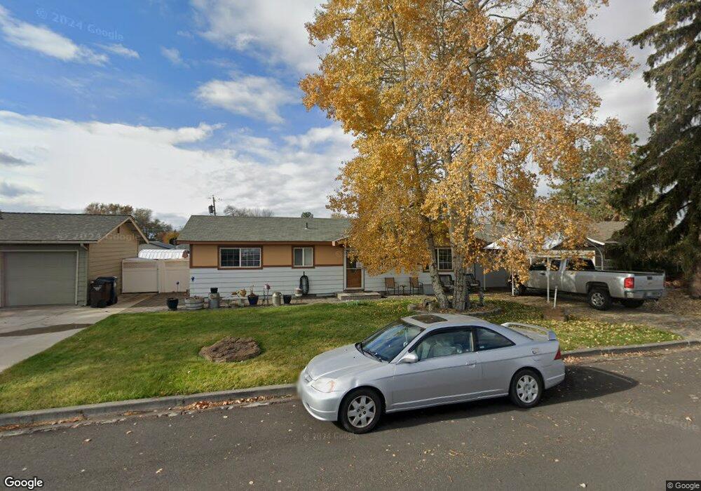 1521 NW 8th St, Redmond, OR 97756 - photo 1