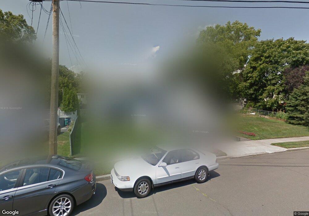 5 Cove Brook Rd, West Haven, CT 06516 - photo 1