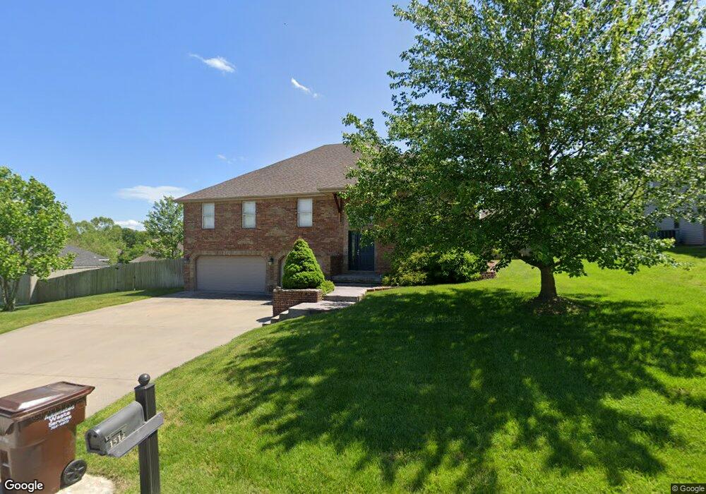 1512 W Porterfield Dr, Nixa, MO 65714 - photo 1