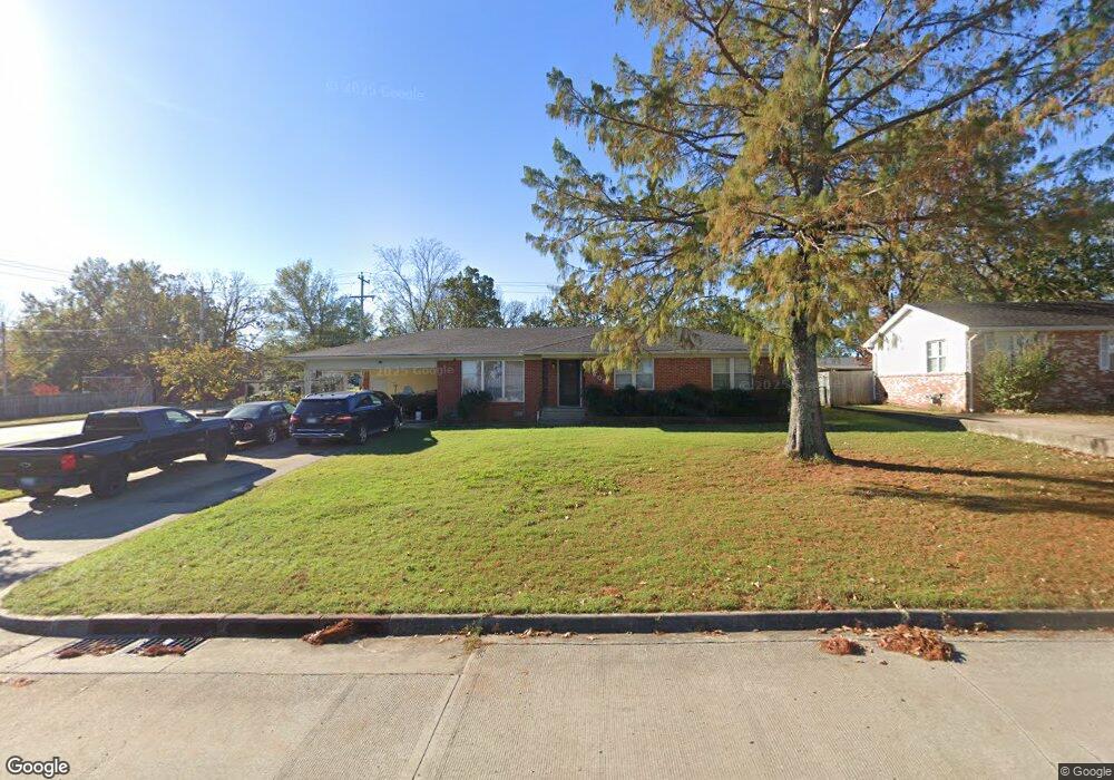 1608 E Comanche Ave, McAlester, OK 74501 - photo 1