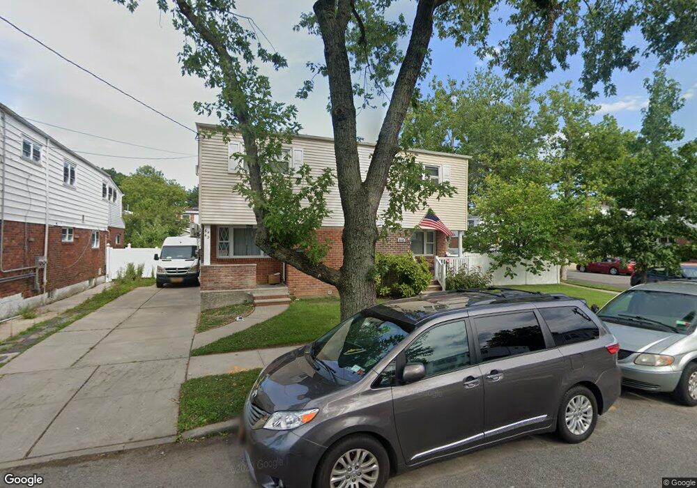 6445 137th St, Flushing, NY 11367 - photo 1