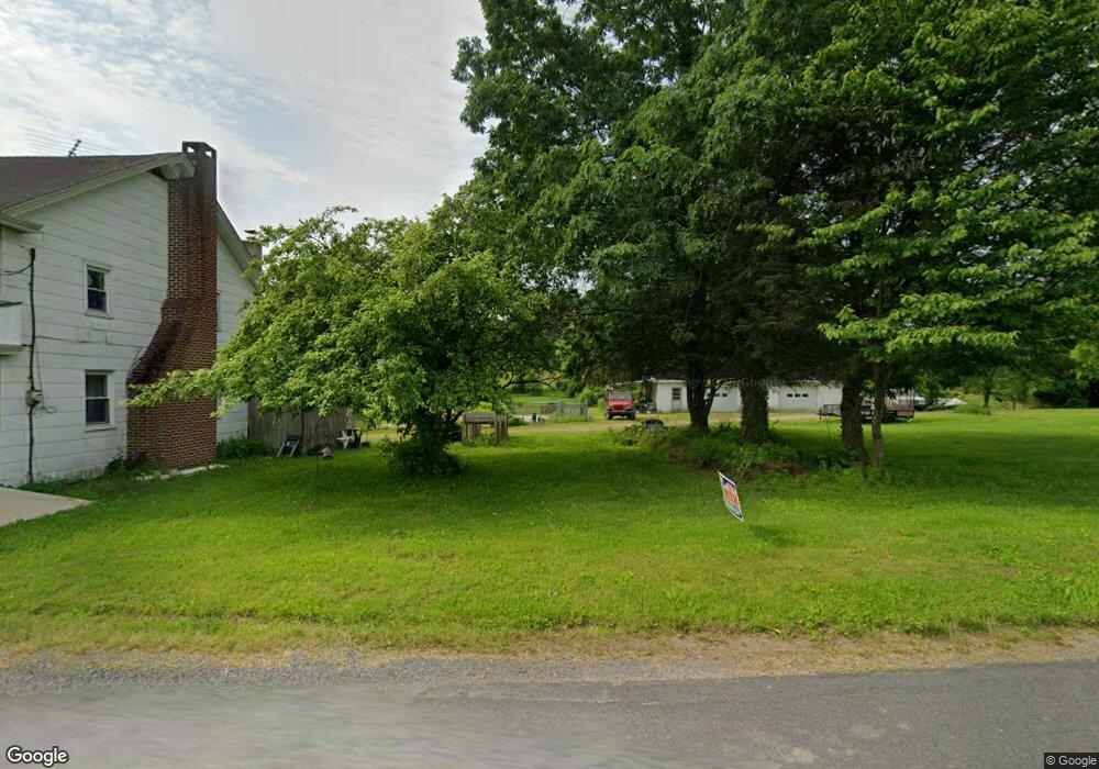 132 E Schmaltzdahl Rd, New Ringgold, PA 17960 - photo 1