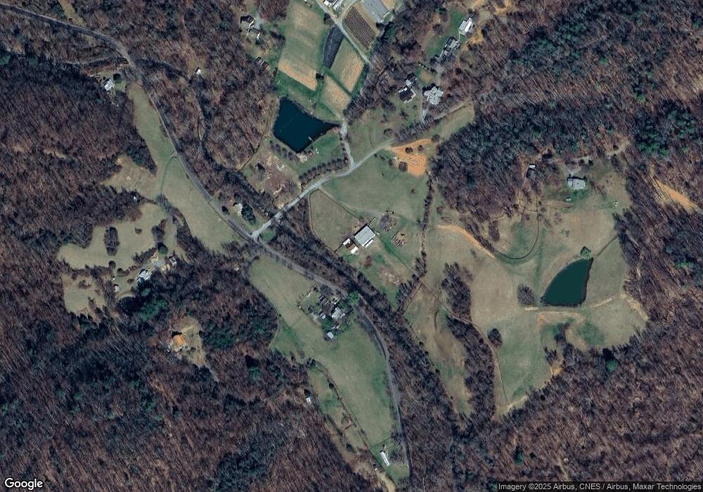 3253 Simmons Gap Rd, Free Union, VA 22940 - photo 1