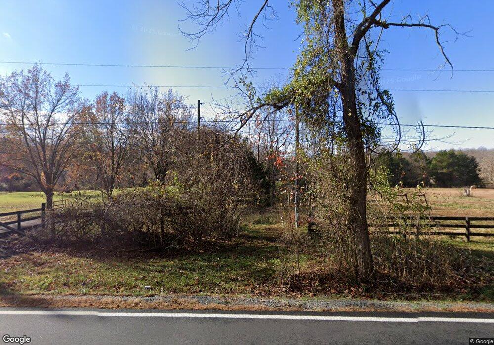 8303 Opal Rd, Warrenton, VA 20186 - photo 1