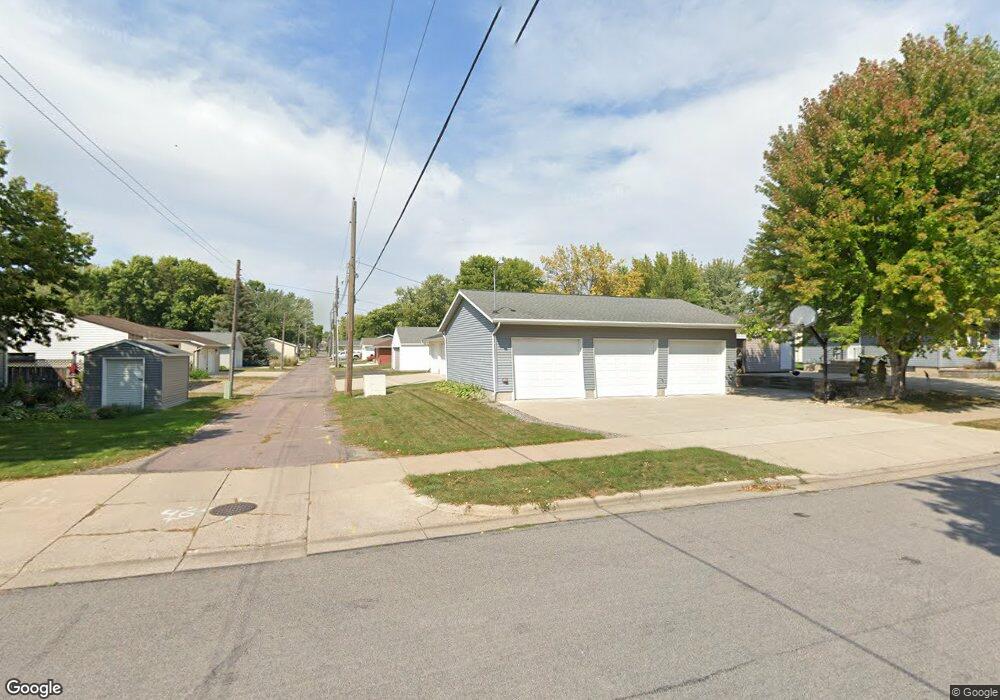 1011 N Payne St, New Ulm, MN 56073 - photo 1