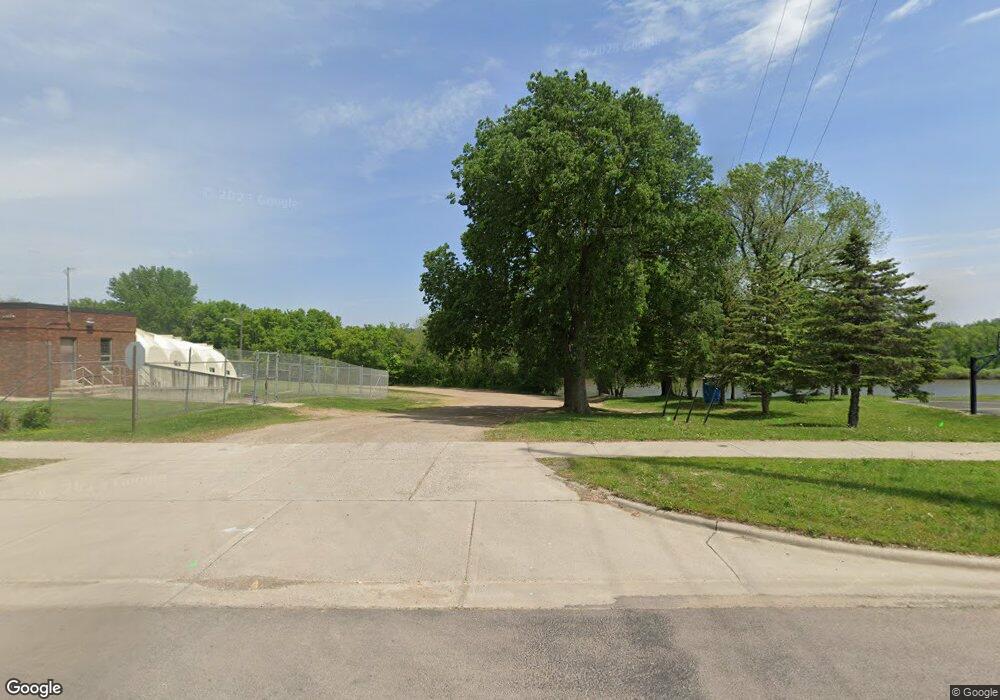 0 S of Center S unit 11 7002361, New Ulm, MN 56073 - photo 1