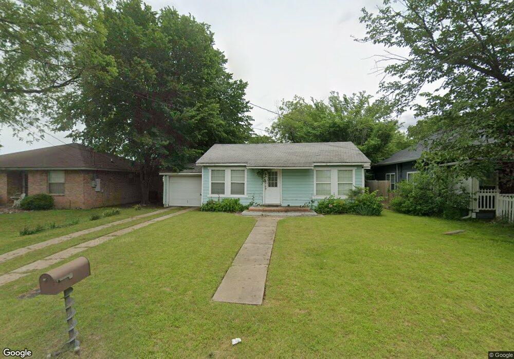 1316 N Anglin St, Cleburne, TX 76031 - photo 1