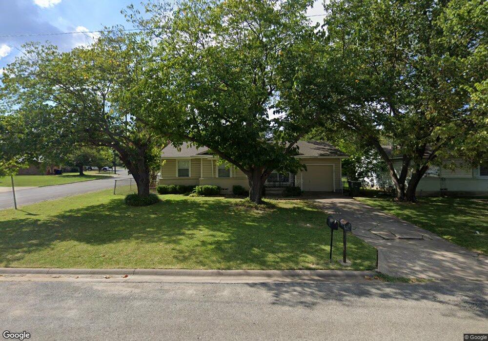 2300 N Doris St, Sherman, TX 75090 - photo 1