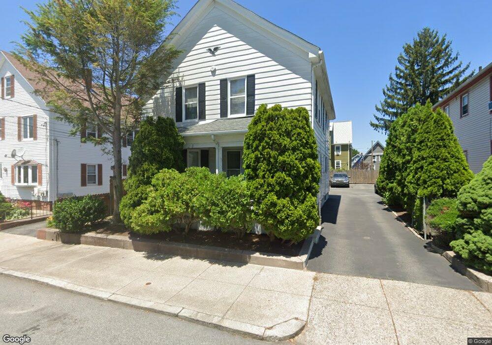 19 Ivy St, Pawtucket, RI 02860 - photo 1