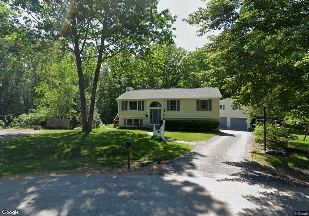 10 Pawtucketts Way, Rochester, NH 03867 - photo 1