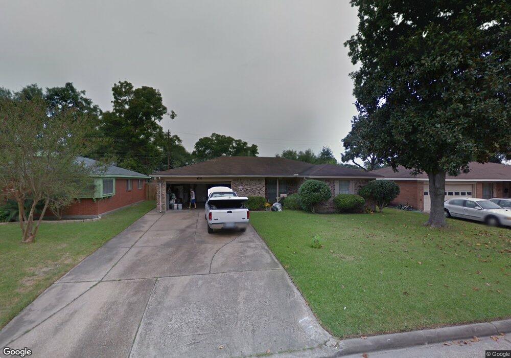 1002 Mosher Ln, Houston, TX 77088 - photo 1