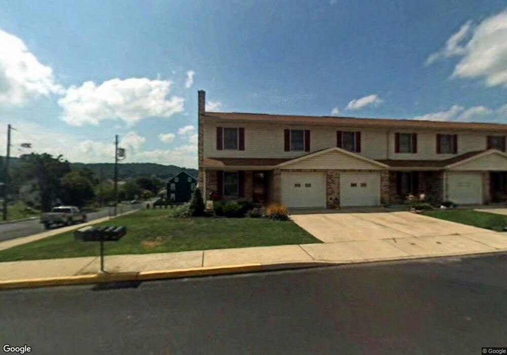 528 S Lehigh Gap St, Walnutport, PA 18088 - photo 1