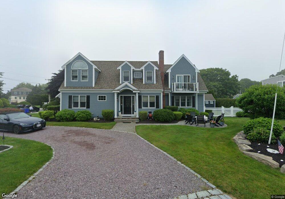 92 Gilder Rd, Bourne, MA 2532 - photo 1