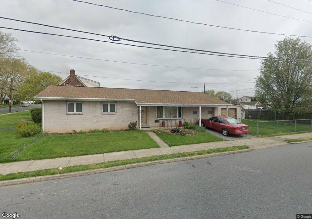 909 E Cedar St, Allentown, PA 18109 - photo 1