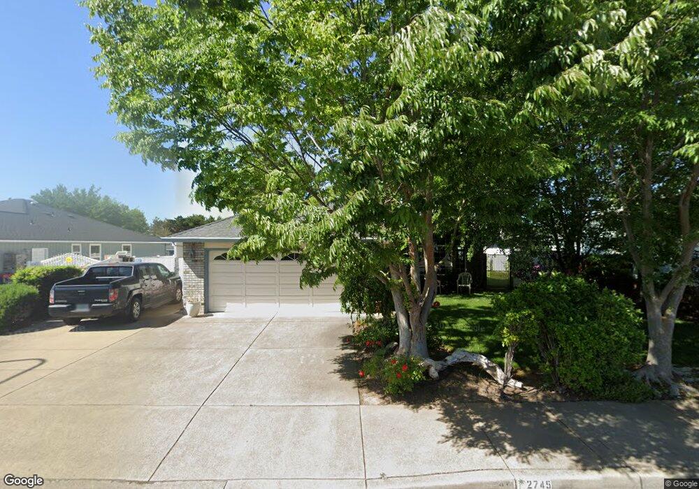 2745 Juanita Ave, Medford, OR 97504 - photo 1