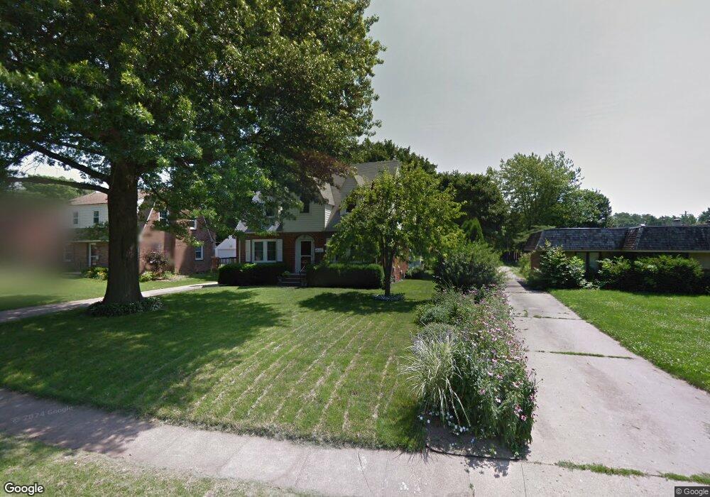 933 43rd St, Des Moines, IA 50312 - photo 1