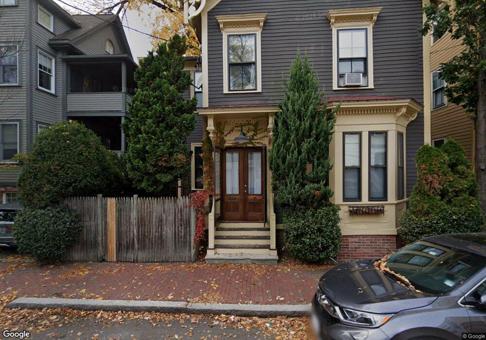 25 1/2 Grant St, Cambridge, MA 02138 - photo 1