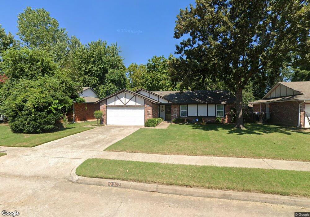 302 W Gary St, Broken Arrow, OK 74012 - photo 1
