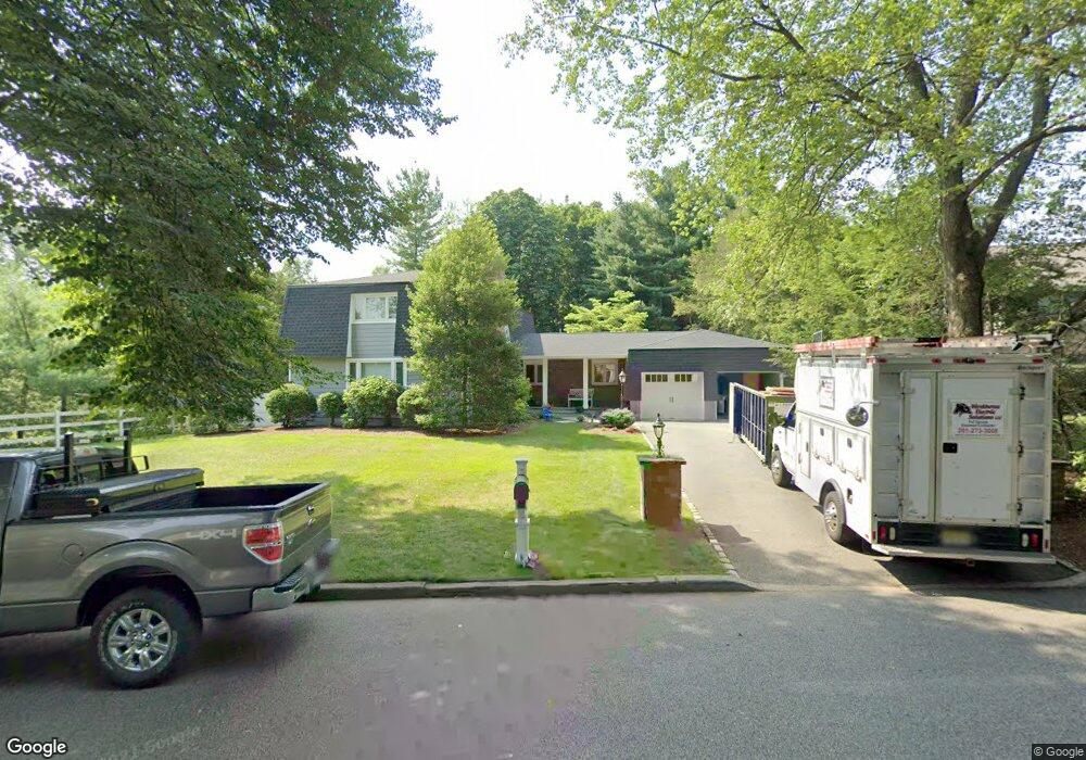 4 Davenport Ct, Old Tappan, NJ 07675 - photo 1