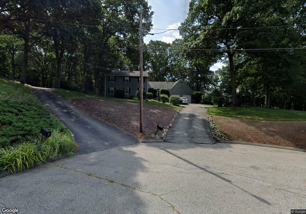 3 Robins Crown Rd, Cumberland, RI 02864 - photo 1