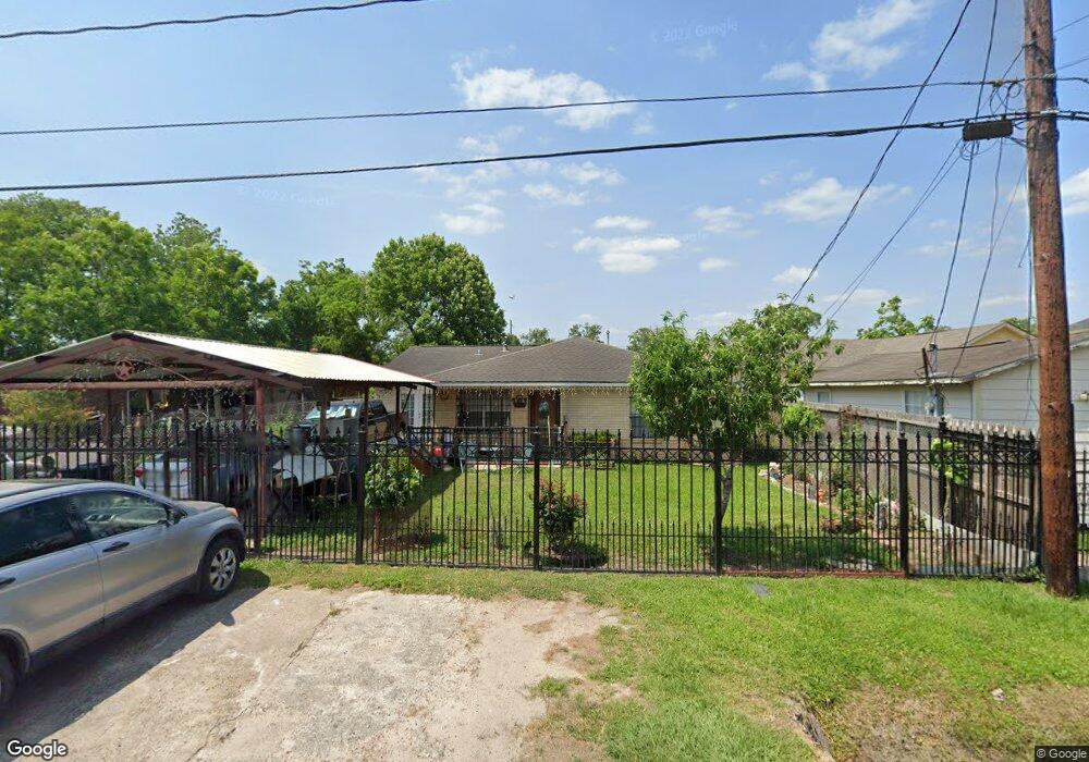 5015 Cedar Hill Ln, Houston, TX 77093 - photo 1
