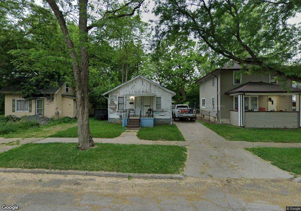 1614 Illinois Ave, Flint, MI 48506 - photo 1
