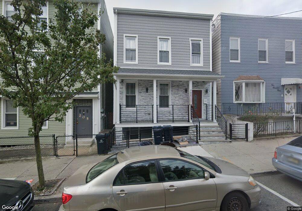 207 68th St, Guttenberg, NJ 07093 - photo 1