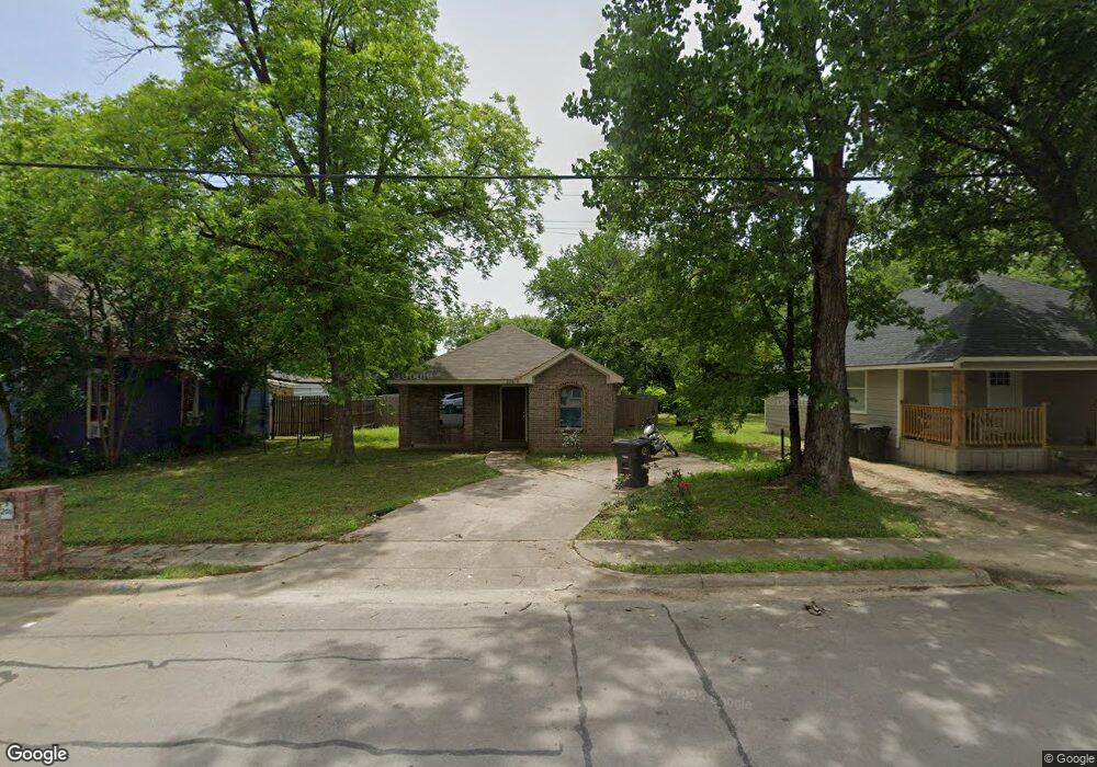 206 Olive St, Cleburne, TX 76031 - photo 1