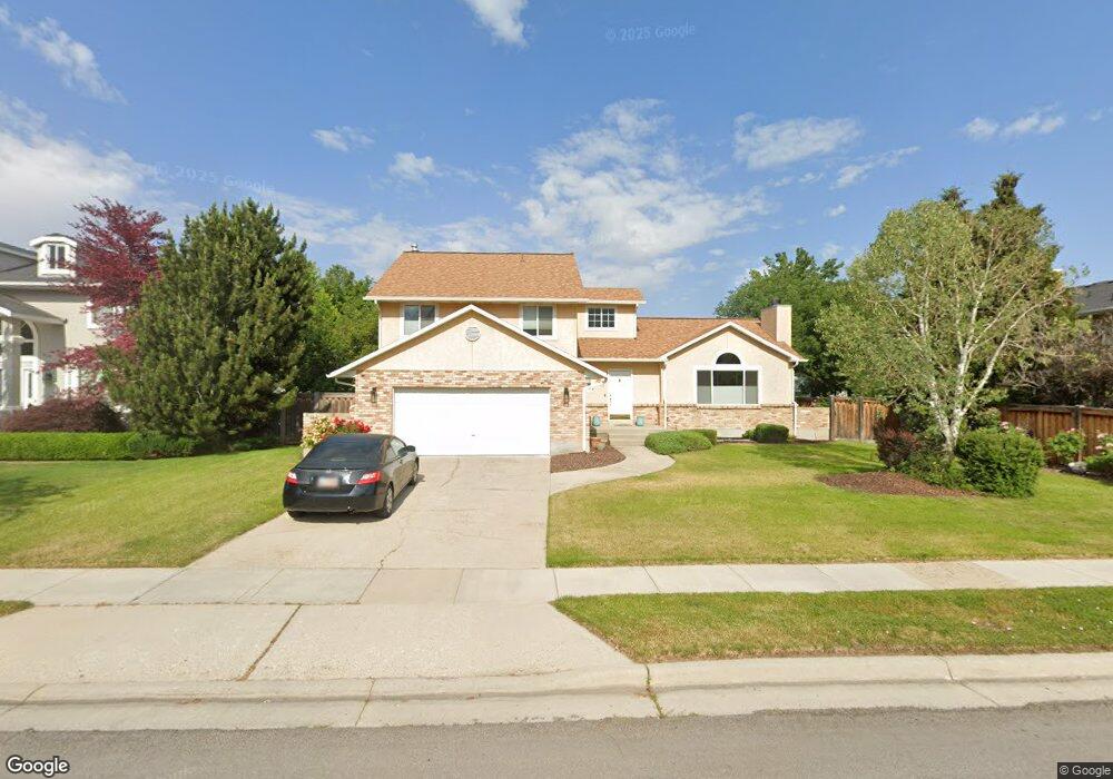 8982 Summer Crest Dr, Sandy, UT 84093 - photo 1