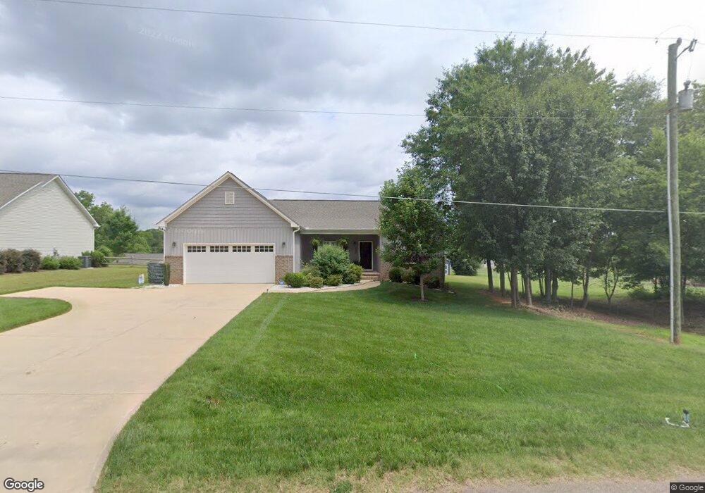 112 Crews Ln, Statesville, NC 28677 - photo 1