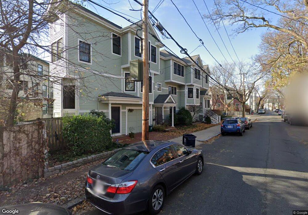 57 Kinnaird St unit 57   57, Cambridge, MA 02139 - photo 1