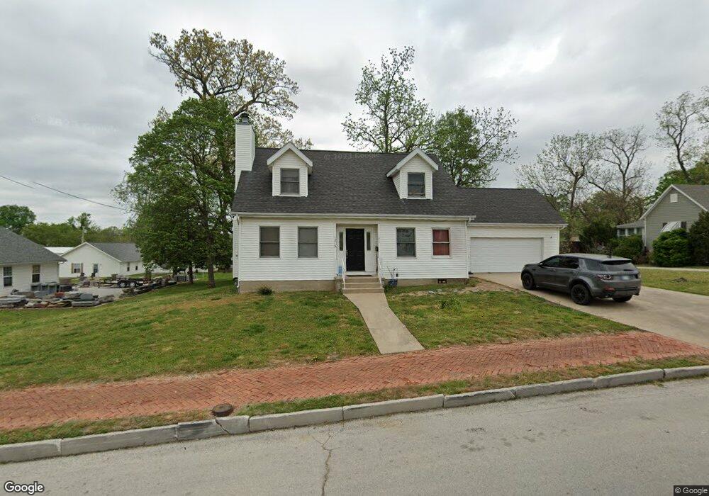 1213 W Chestnut St, Carthage, MO 64836 - photo 1