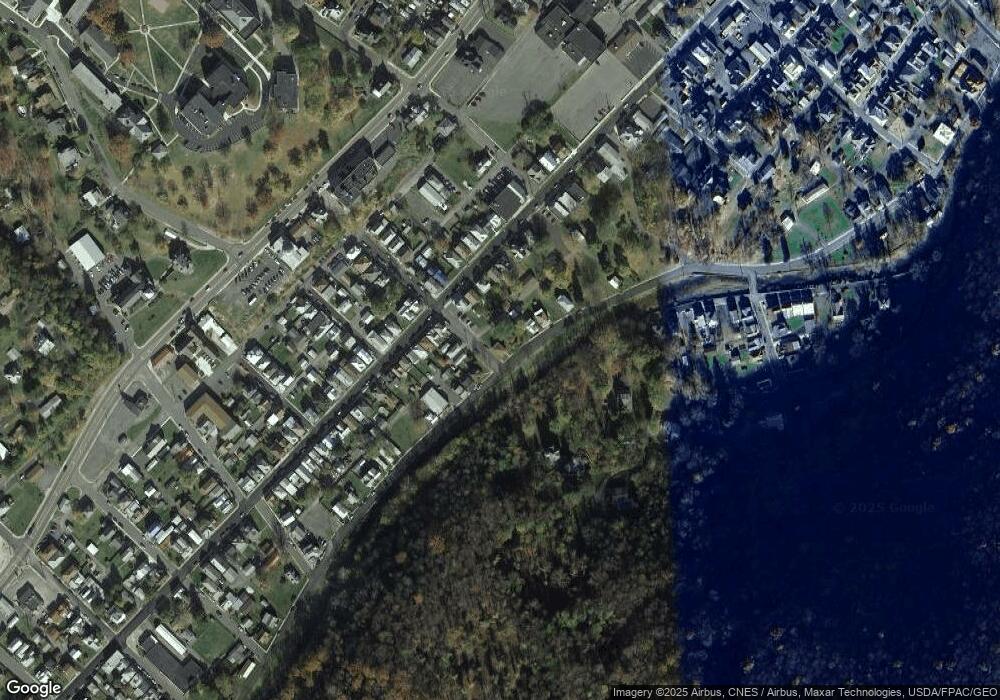 208 S Water St unit 208 1/2, Keyser, WV 26726 - photo 1