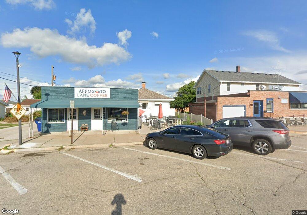 26 N Walnut St, La Crescent, MN 55947 - photo 1