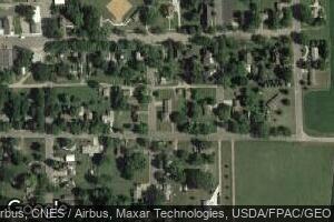 281 5th St S, Franklin, MN 55333