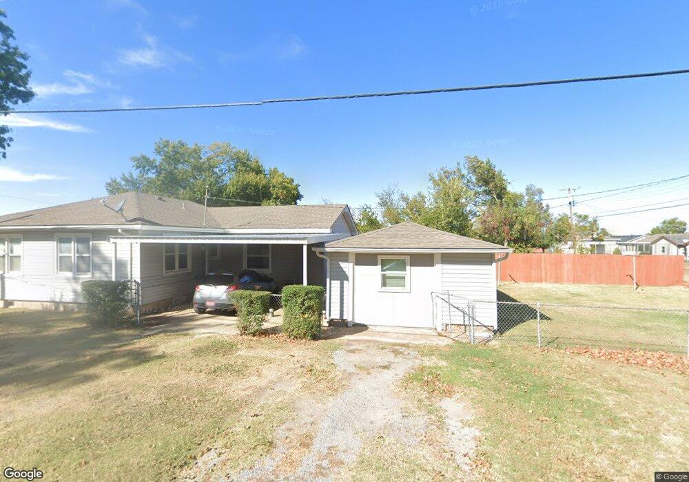 3101 N Market Ave, Shawnee, OK 74804 - photo 1