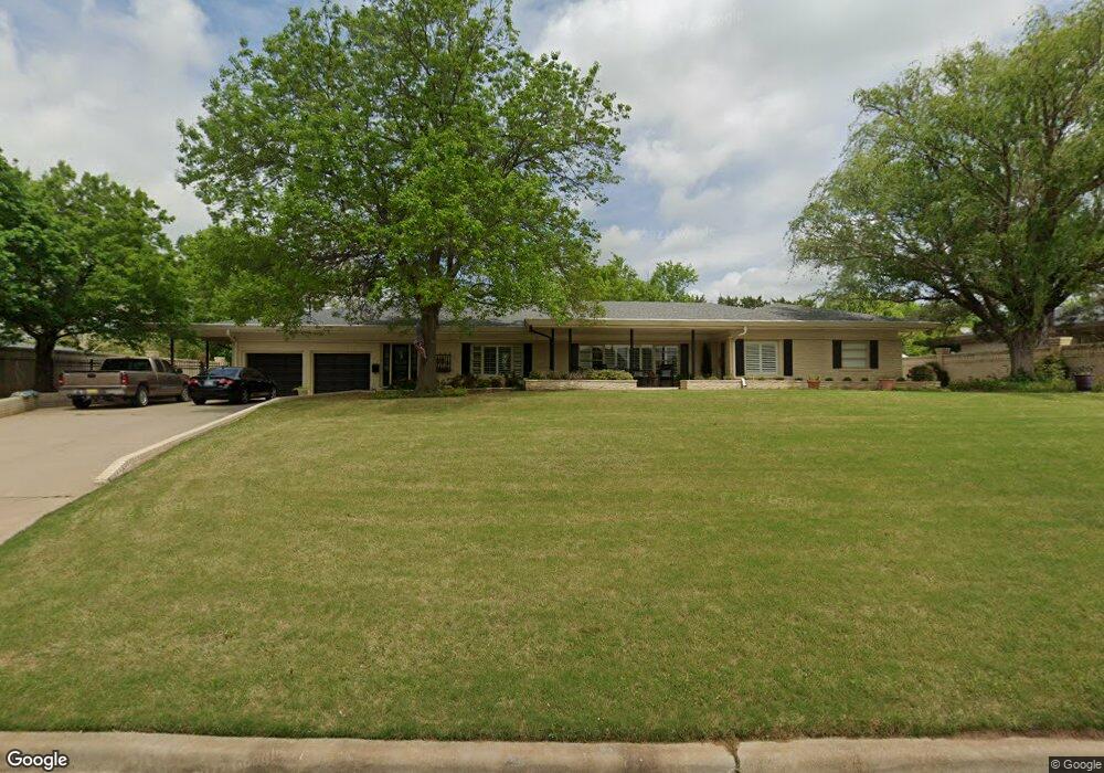 909 Hillcrest St, Duncan, OK 73533 - photo 1