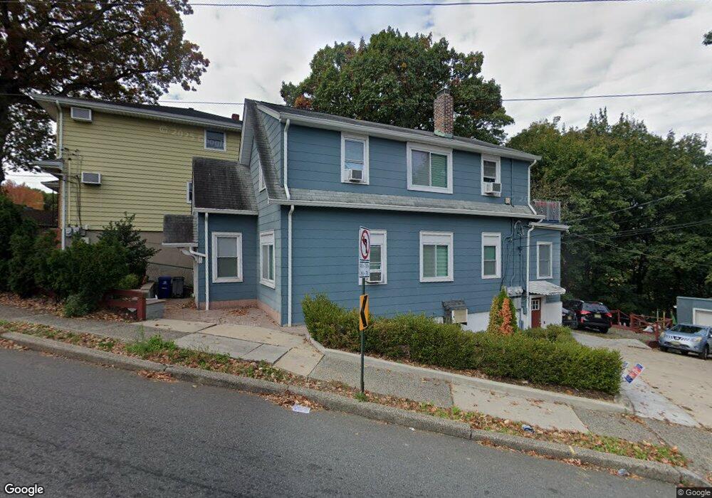 570 Edgewater Ave, Ridgefield, NJ 07657 - photo 1