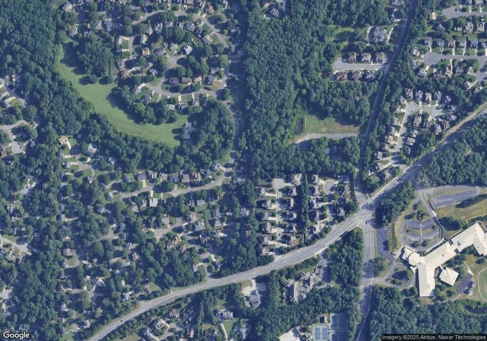 10605 Willow Meadow Cir, Alpharetta, GA 30022 - photo 1