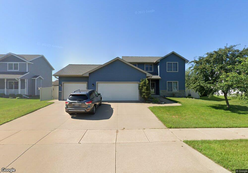 1006 Greenwood St, Holmen, WI 54636 - photo 1