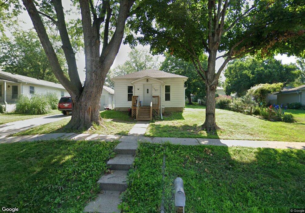 207 S Mathew St, Shenandoah, IA 51601 - photo 1