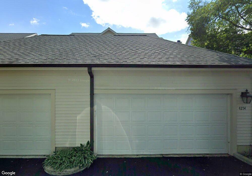 4254 Linden Tree Ln unit 1, Glenview, IL 60026 - photo 1