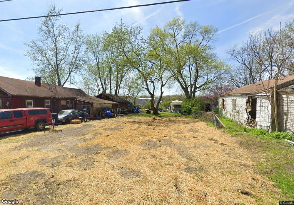 607 Louise St, Anderson, IN 46016 - photo 1