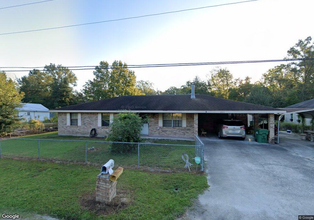 205 S Howard Ave, Picayune, MS 39466 - photo 1