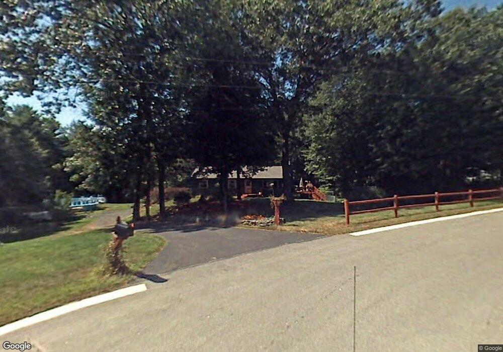 31 Cunningham Dr, Derry, NH 03038 - photo 1