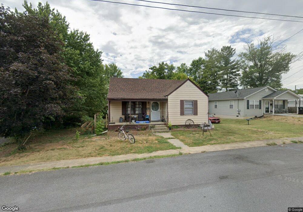 342 Brown St, Strasburg, VA 22657 - photo 1