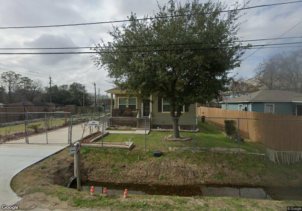 7403 N Sandle, Houston, TX 77088 - photo 1