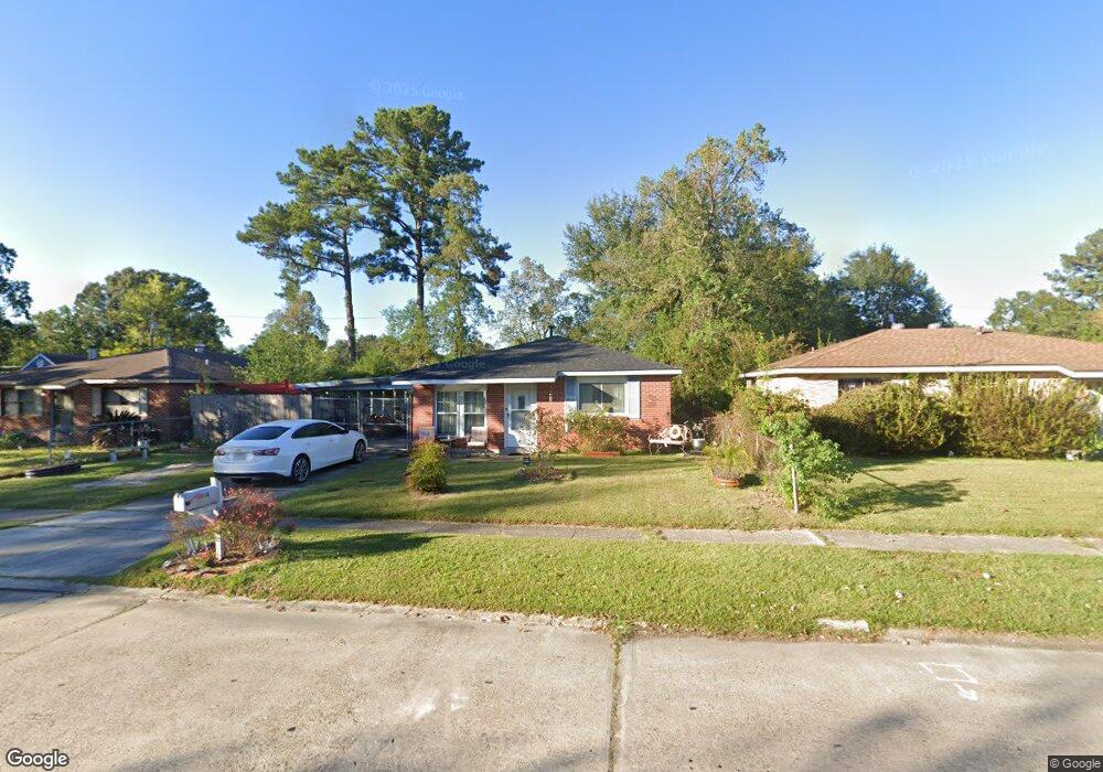 318 Robin Ln, Slidell, LA 70458 - photo 1