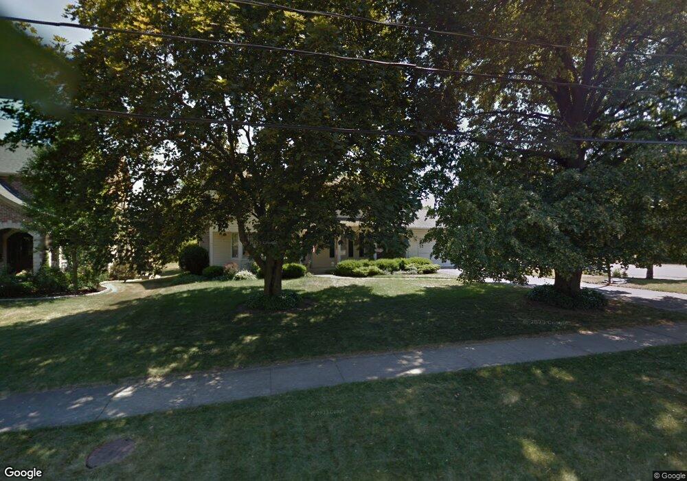 190 W Elm St, Wheaton, IL 60189 - photo 1