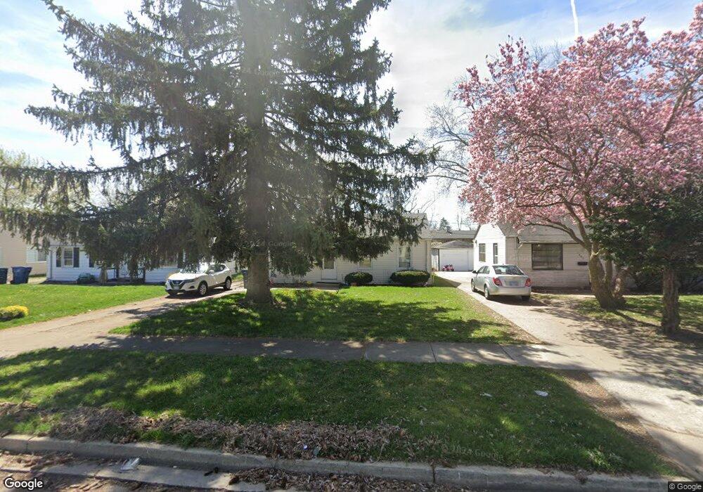 1601 Lyons Ct, Waukegan, IL 60085 - photo 1